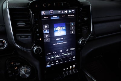 2024 RAM 1500 Laramie Crew Cab 4x4 5'7" Box