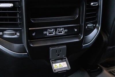 2024 RAM 1500 Laramie Crew Cab 4x4 5'7" Box