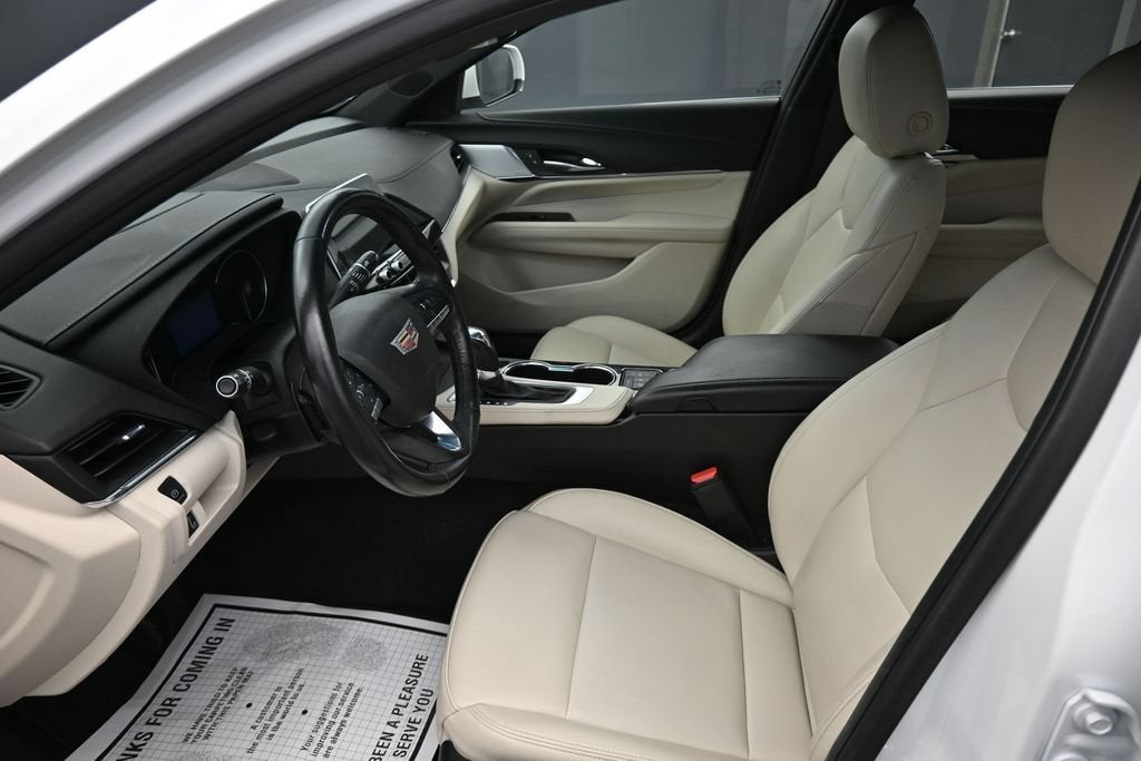 2024 Cadillac CT4 Luxury