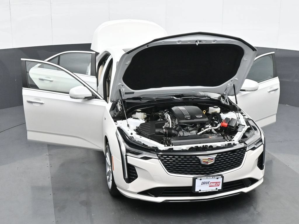 2024 Cadillac CT4 Luxury