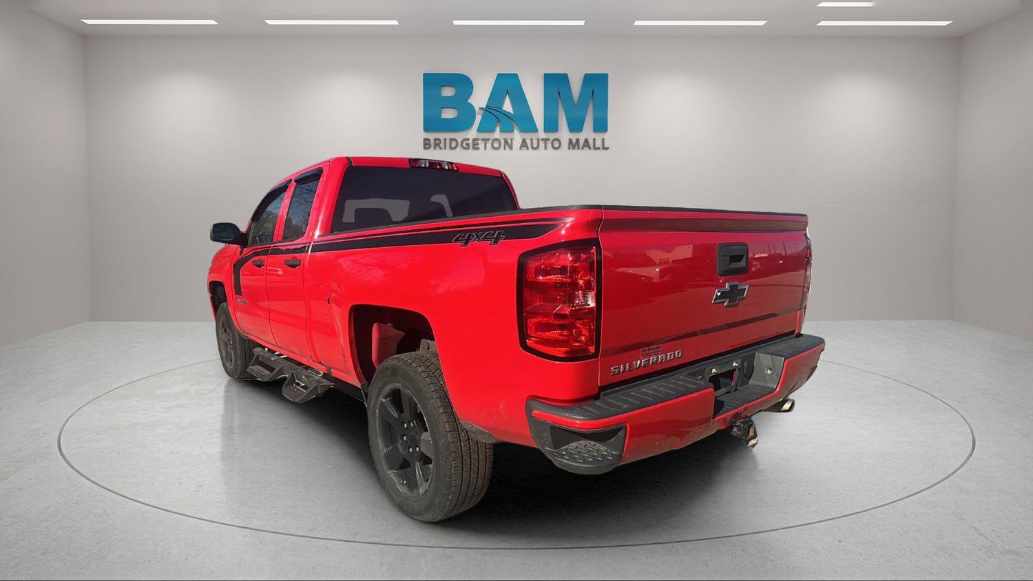 2018 Chevrolet Silverado 1500 Custom