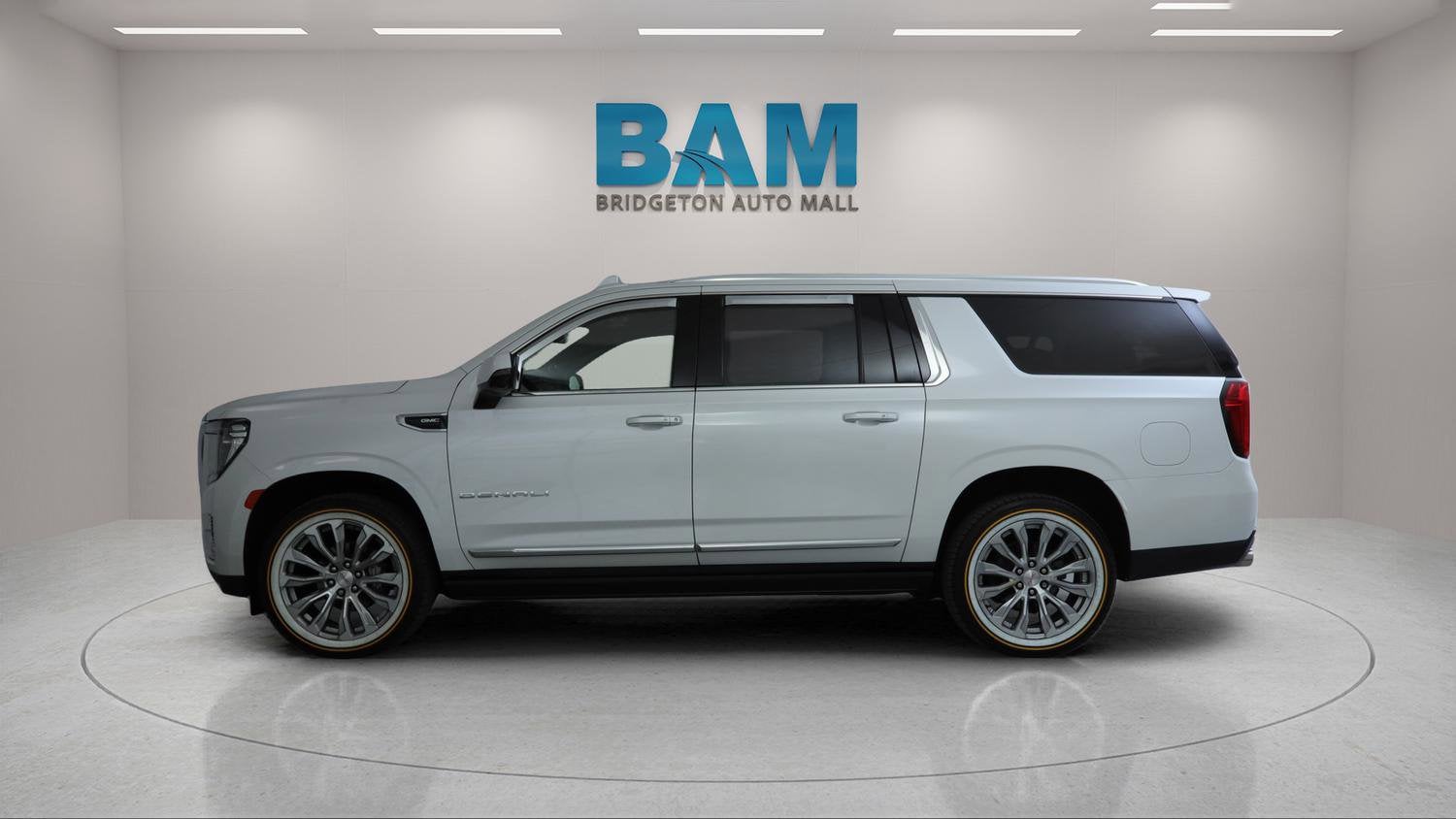2022 GMC Yukon XL Denali