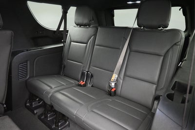 2025 Chevrolet Suburban LT
