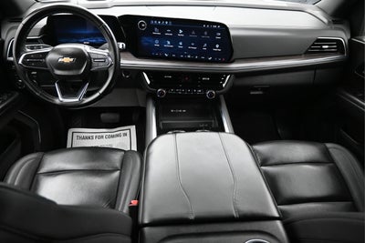 2025 Chevrolet Suburban LT