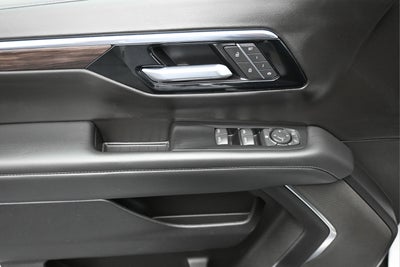 2025 Chevrolet Suburban LT