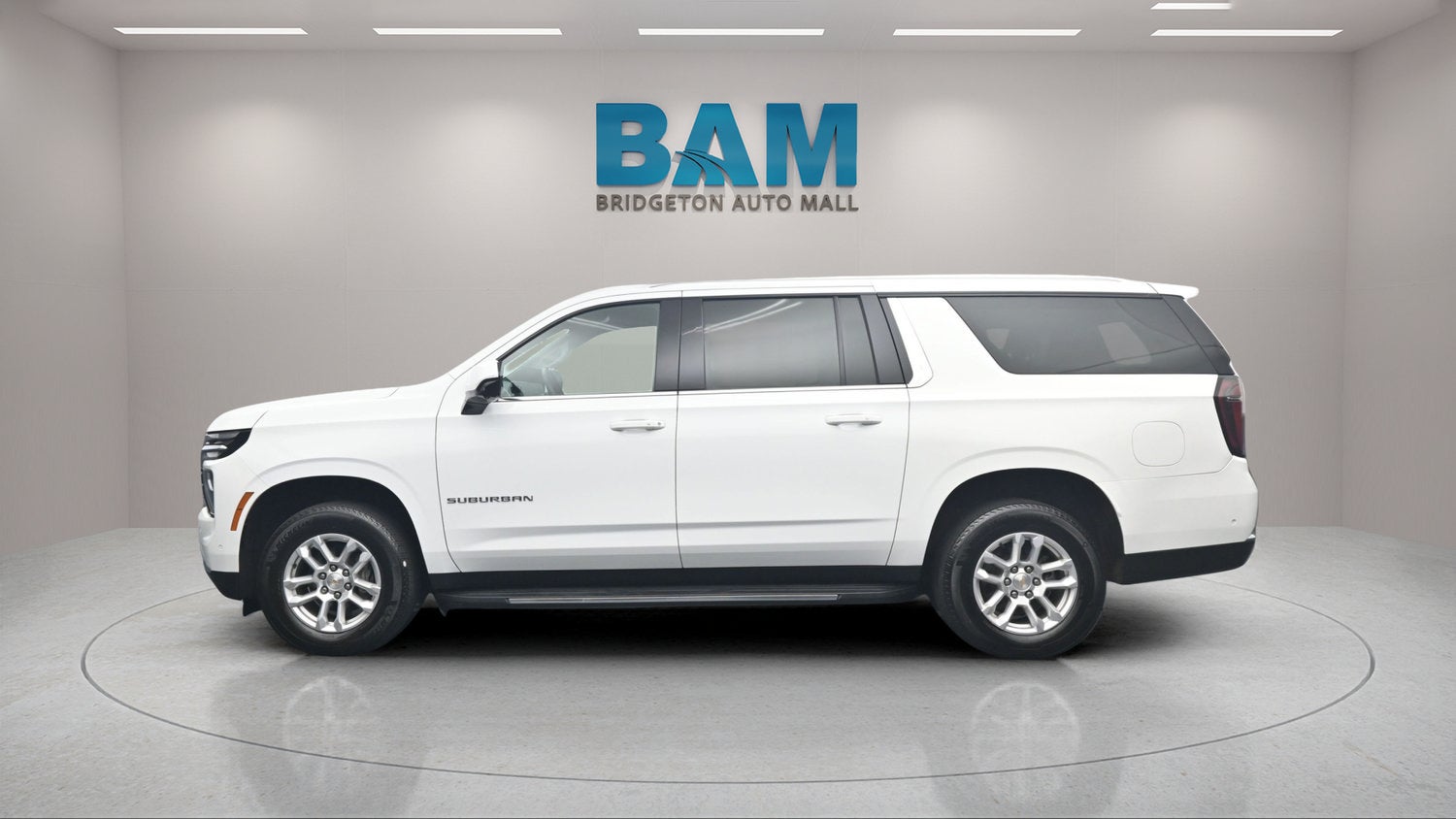 2025 Chevrolet Suburban LT