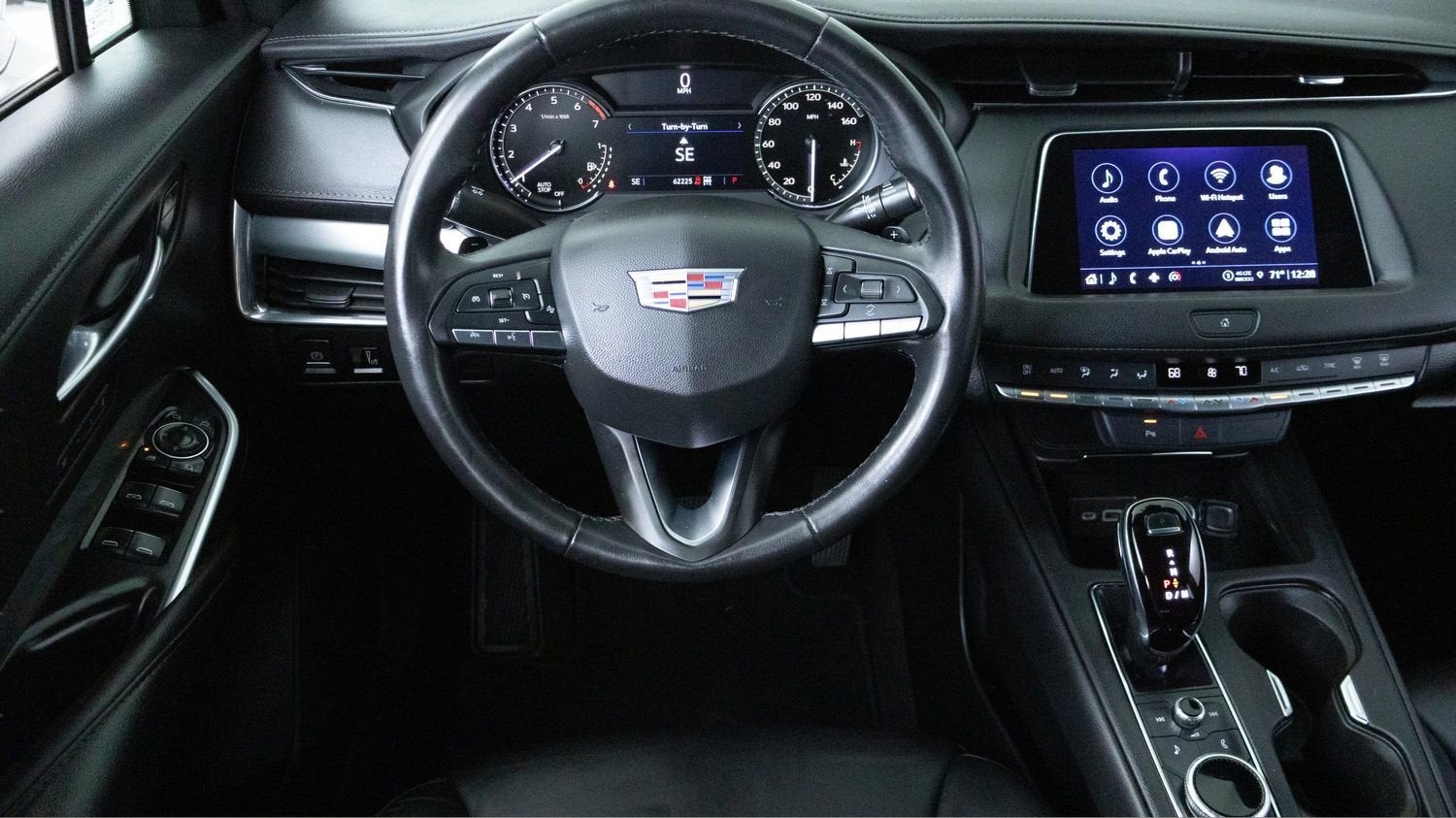 2022 Cadillac XT4 Premium Luxury