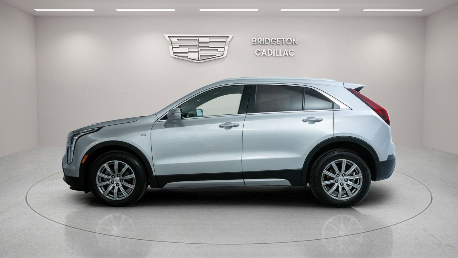 2022 Cadillac XT4 Premium Luxury
