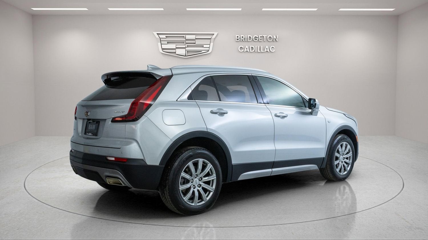 2022 Cadillac XT4 Premium Luxury
