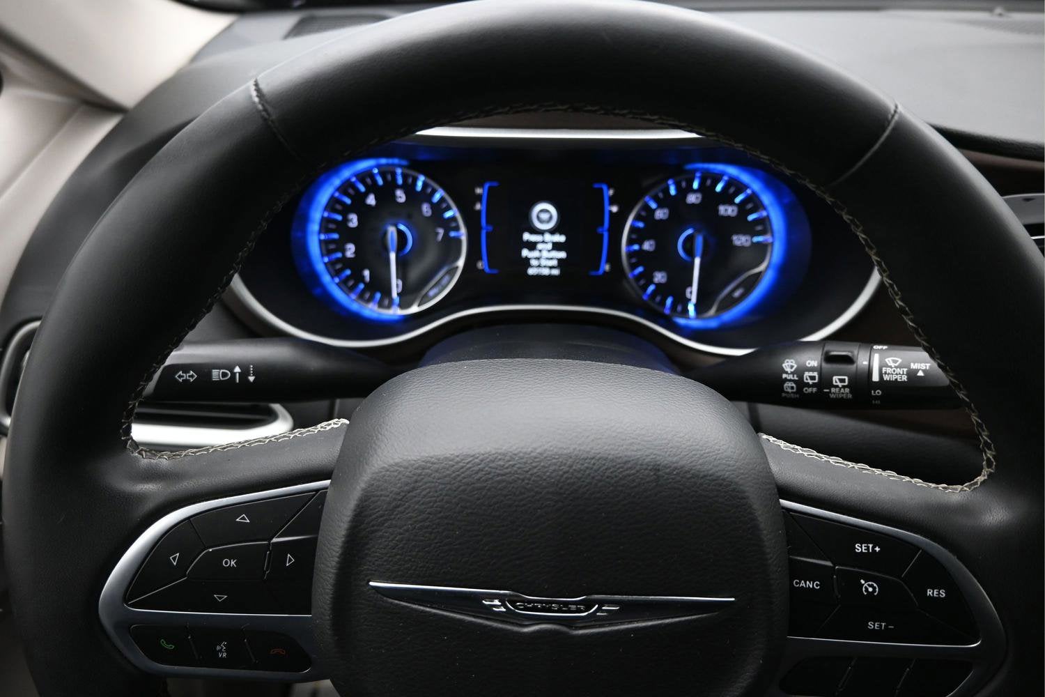 2022 Chrysler Voyager LX