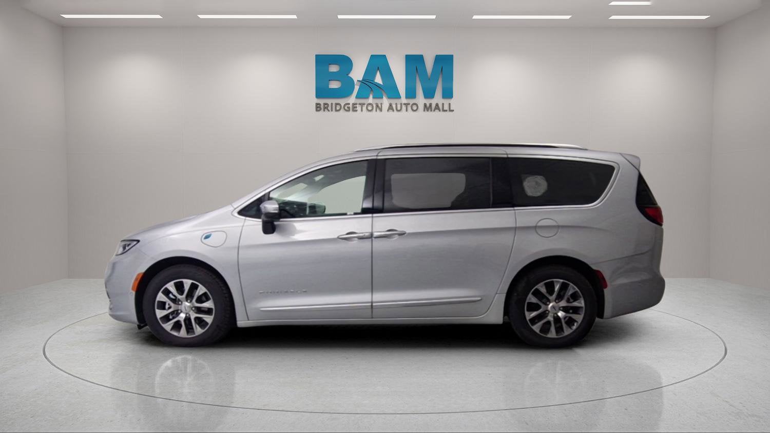 2023 Chrysler Pacifica Hybrid Pinnacle