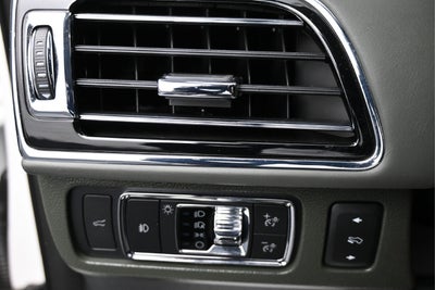 2022 Lincoln Navigator Black Label