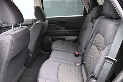 2025 Nissan Pathfinder S 4WD