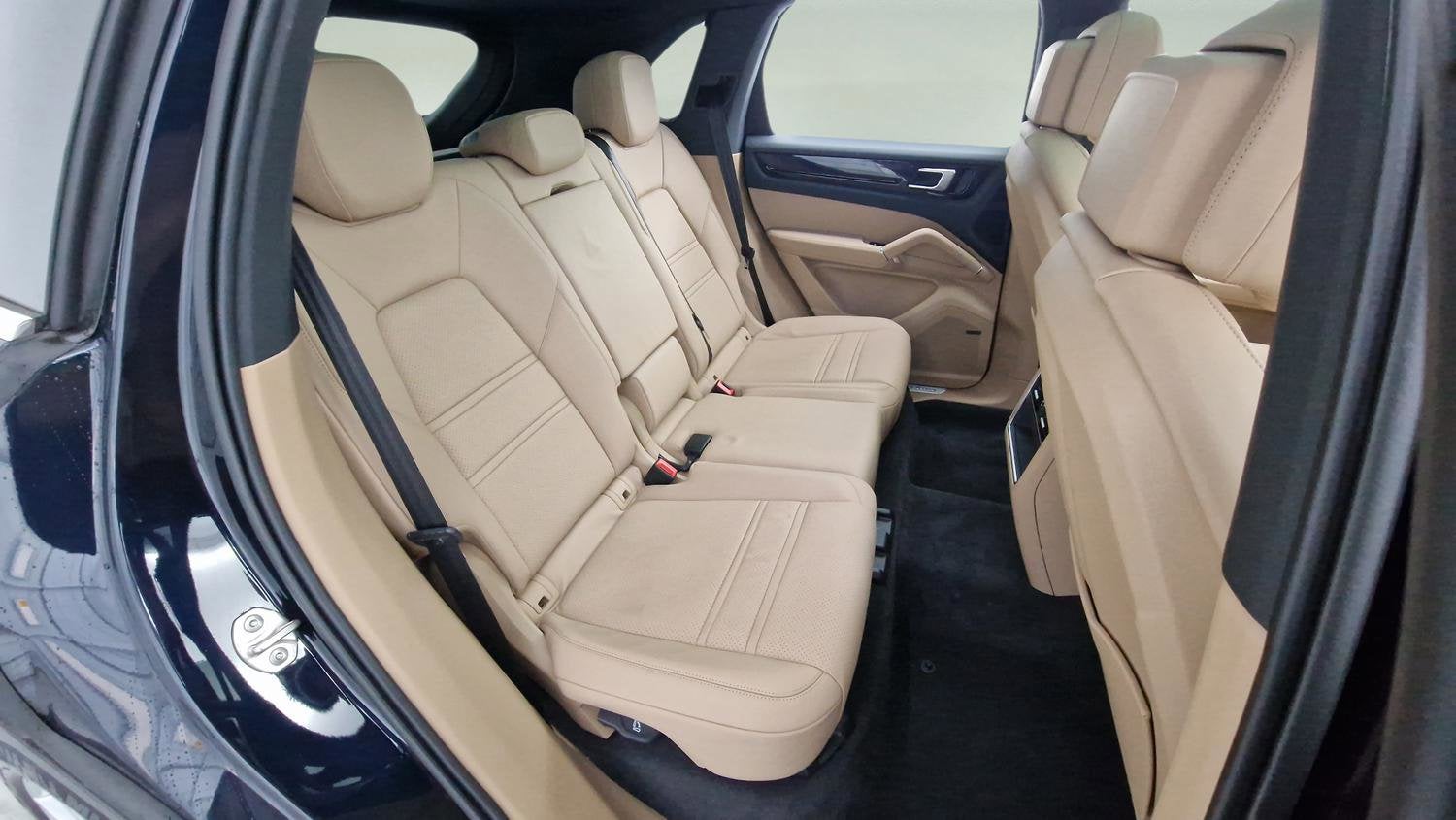 2023 Porsche Cayenne NA